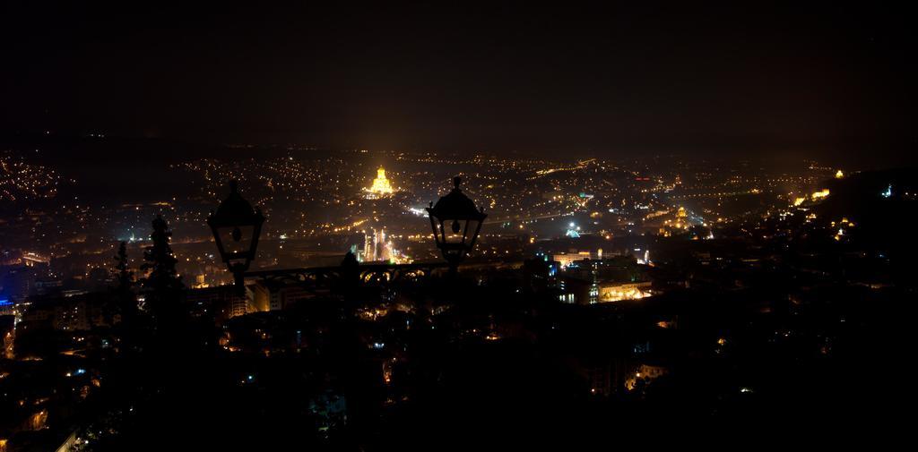 Tbilisi Art Apartment Esterno foto